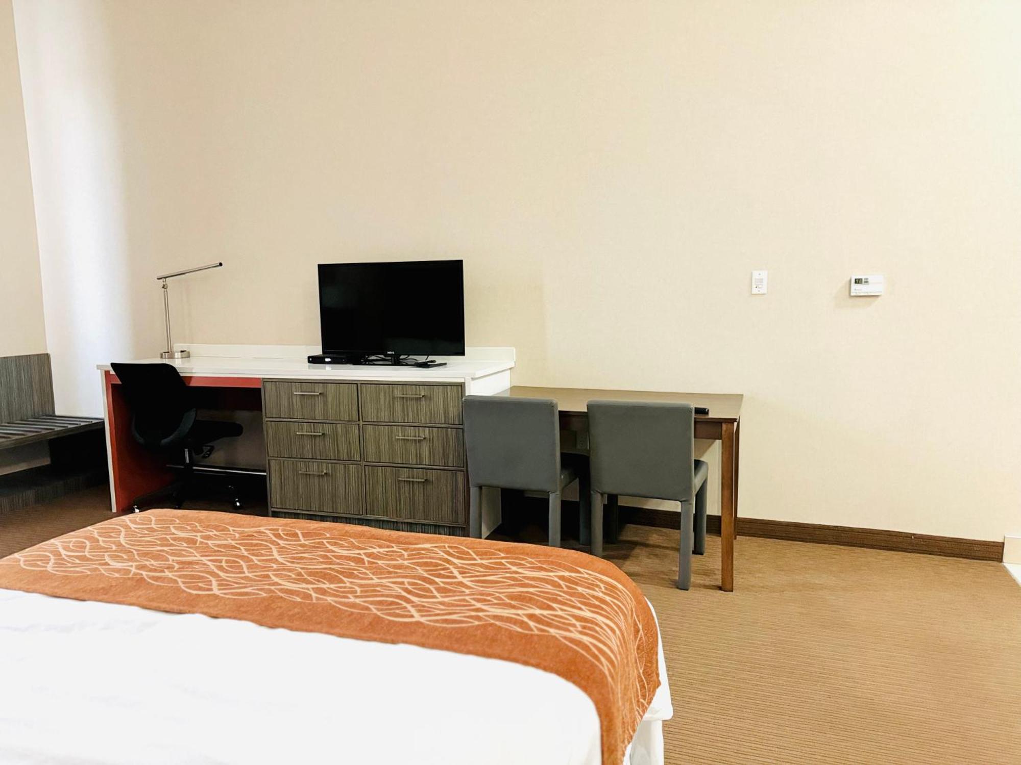 Fort Saskatchewan Southfort Inn חדר תמונה